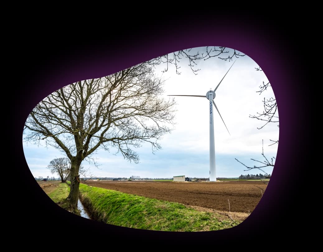 Onshore wind turbine in a field